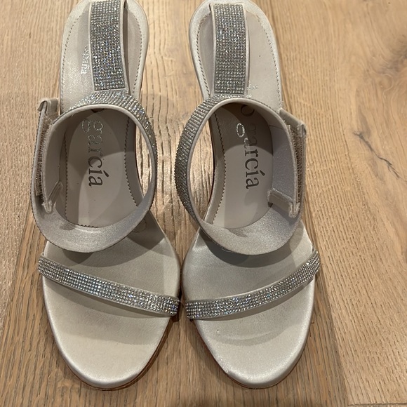 Pedro Garcia Swarovski crystal embellished sandals - Picture 3 of 6